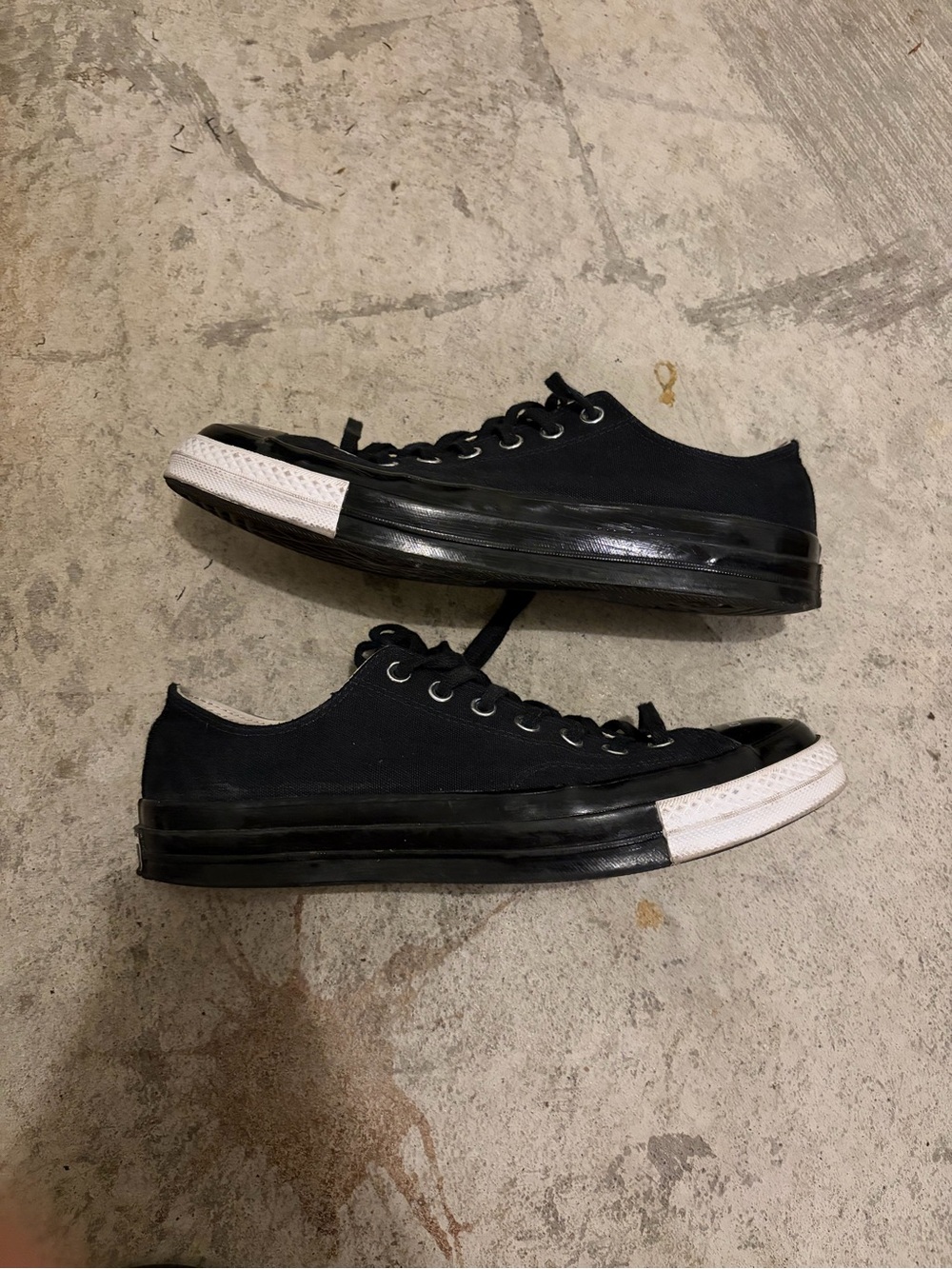 Undercover converse Men's Black Low-Top Canvas Sneakers - Classic Casual Style